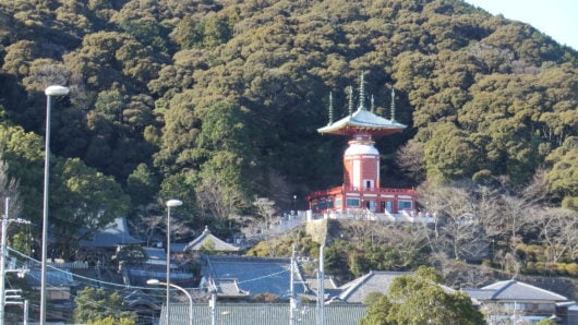 道の駅からみた薬王寺