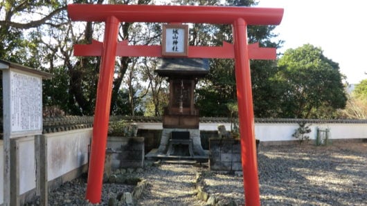日和佐城の城山神社