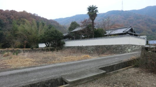 月照・信海出家の寺。牛額寺
