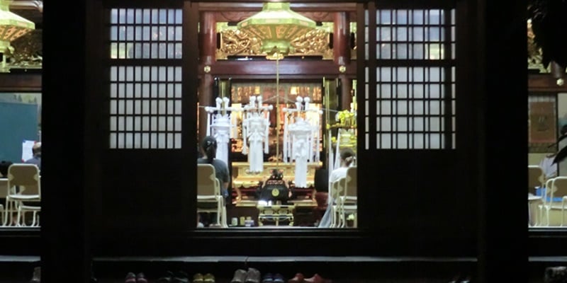 円龍寺での灯籠流し法要の報告