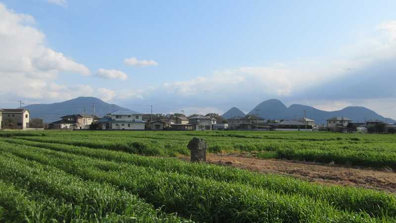 葛原字本村の乳神